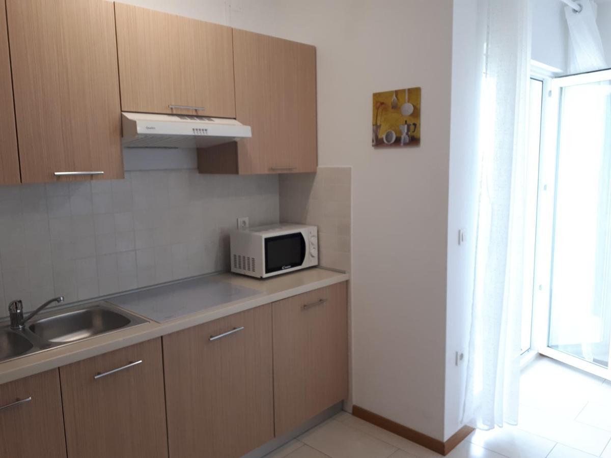 Agata Apartments Novalja Buitenkant foto